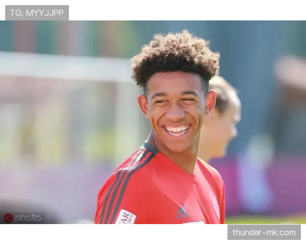 克里斯·理查兹：年轻球员职业生涯初期的挑战是成长的关键契机