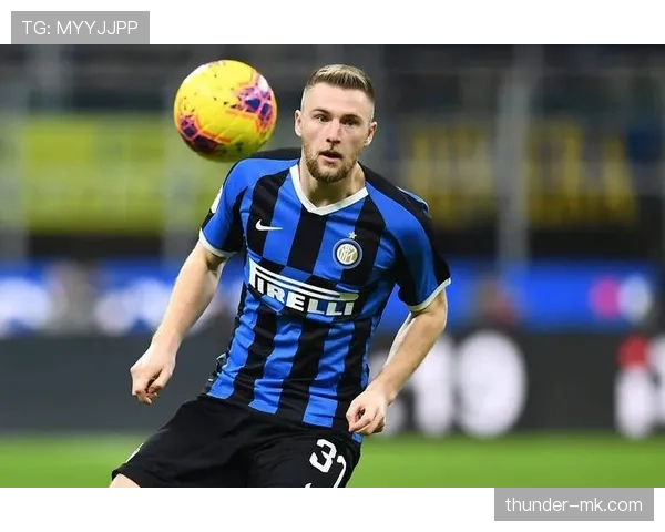 什克里尼亚尔展现稳定发挥，成防线核心引关注